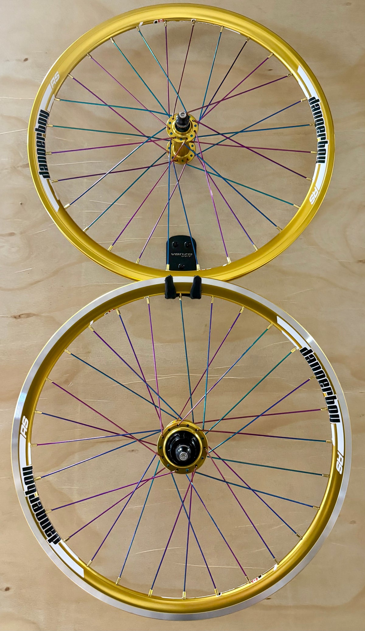 Dangerboy Expert Wheelset 28h Gold