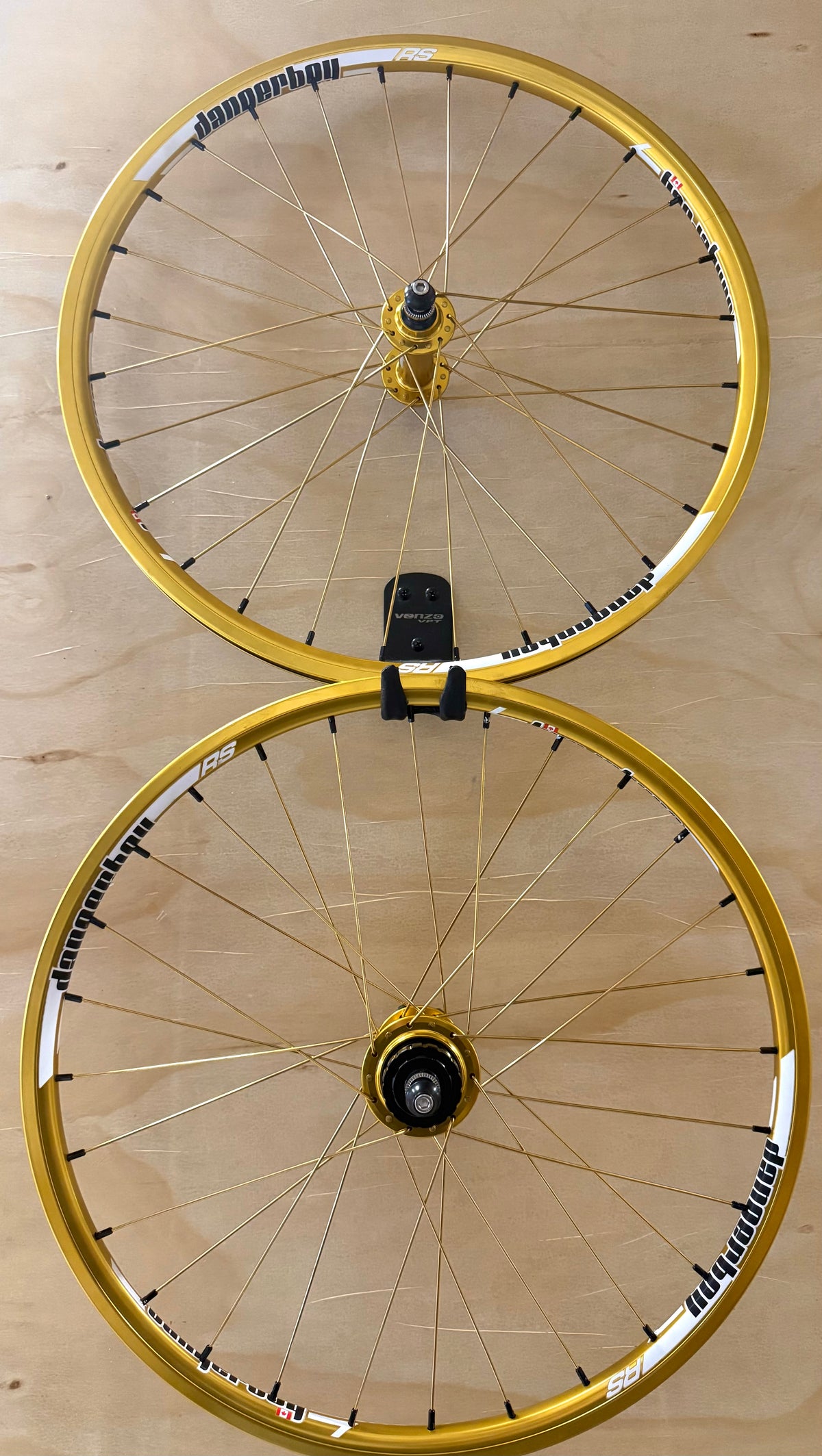Dangerboy Expert Wheelset 28h Gold