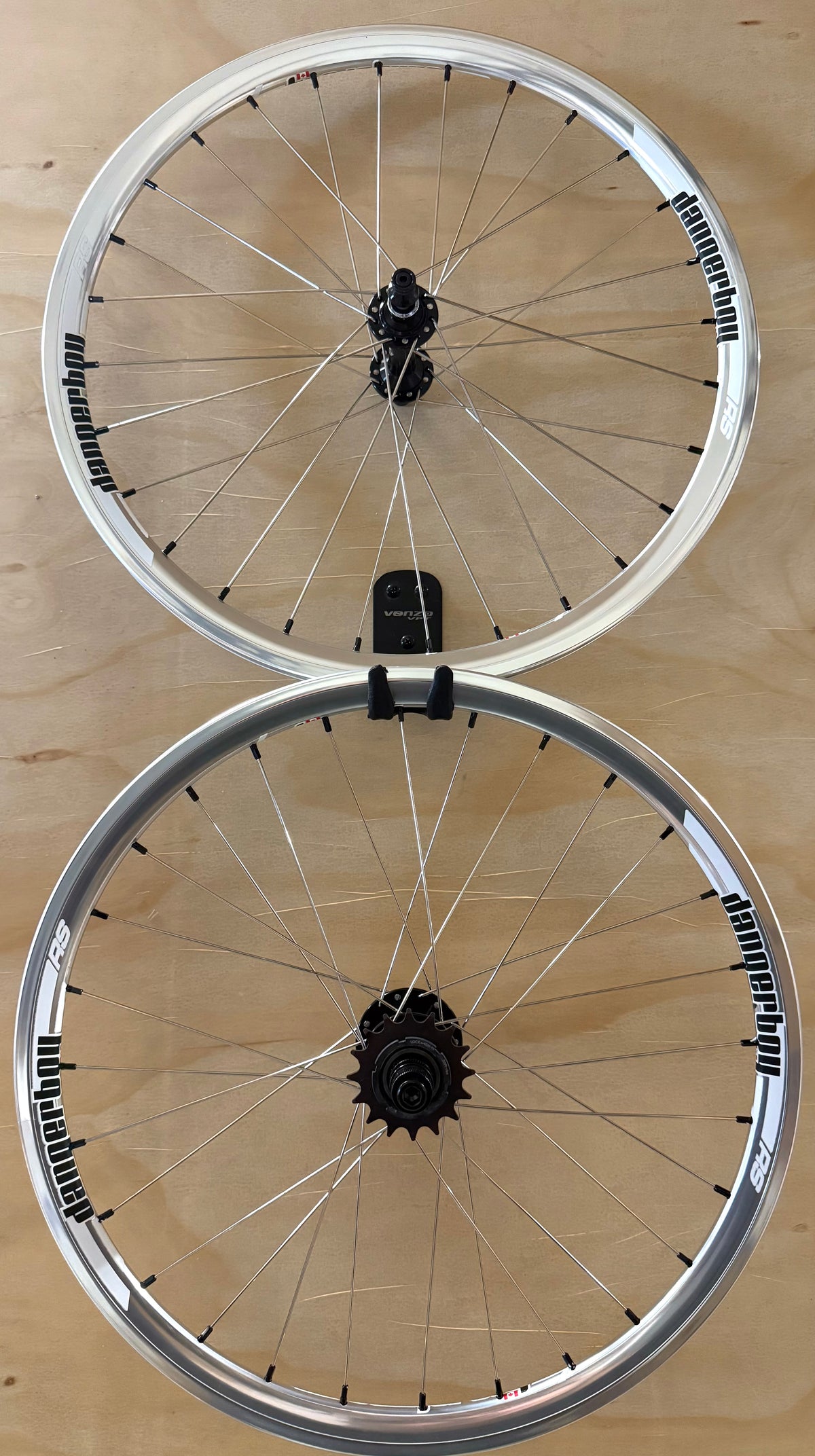 Dangerboy Expert Wheelset 28h Silver