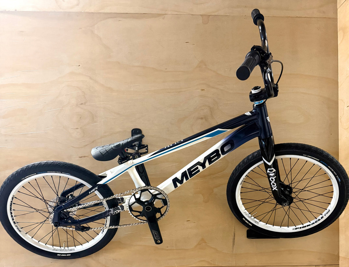 MEYBO HSX PRO 21.5 Complete Build  - White/Blue
