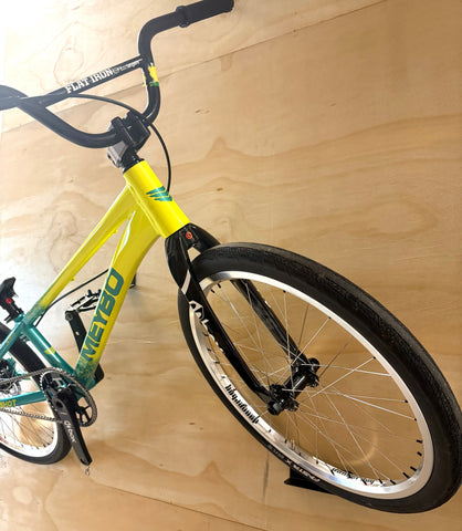MEYBO HOLESHOT Cruiser Pro 23 (Used) Custom Build - Lime patrol
