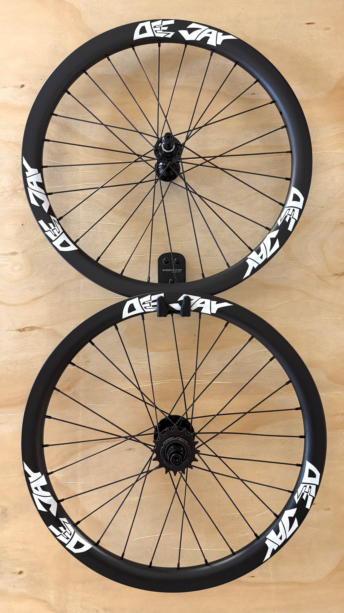 DeeJay Carbon 20" 451 Junior Wheelset 28h
