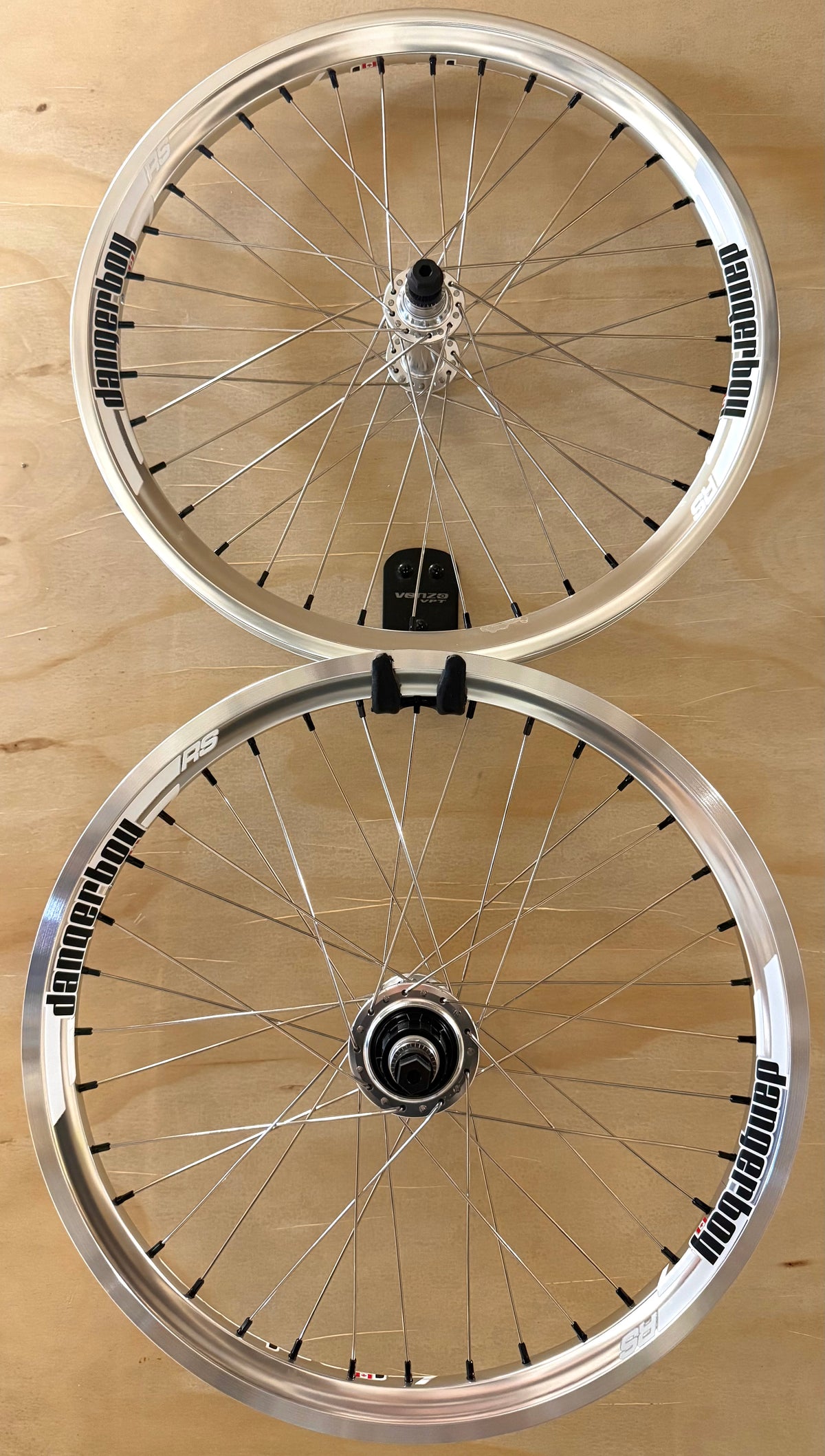 Dangerboy Pro lite Wheelset 36h Silver